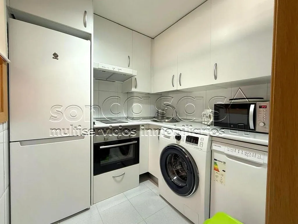 Cuisine - 1-Bedroom Apartment with Pool in Rejas
