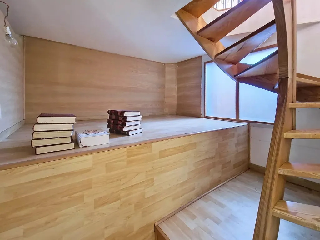 Pièces - Maison de Charme avec Garage à Grenoble