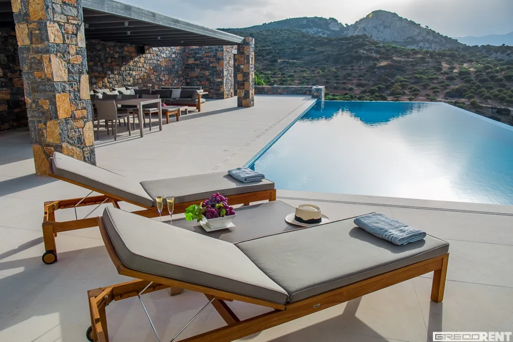 Piscine - Villa with Infinity Pool in Istron, Crete