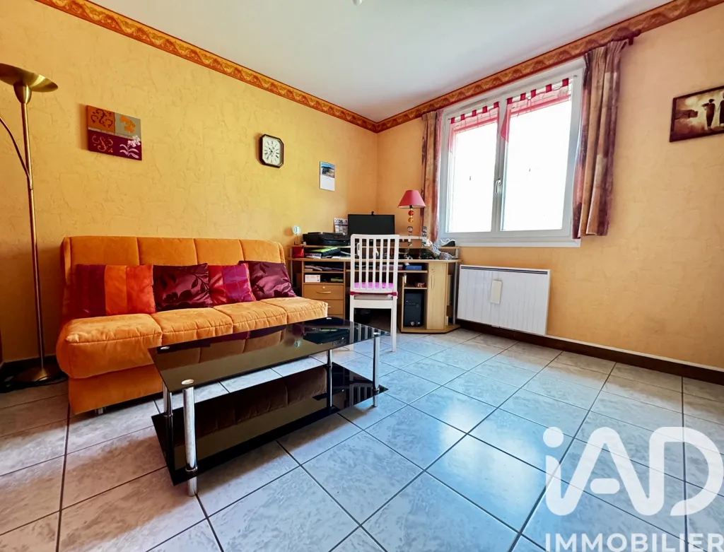 Soggiorno - Traditional House with Garden View in Saint-Chamond