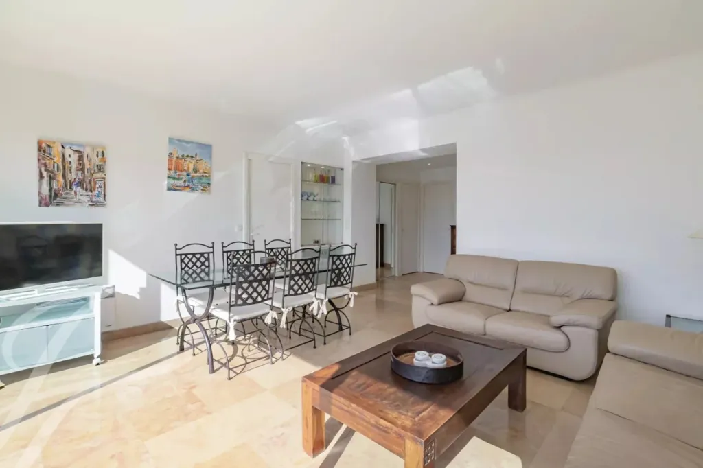 Elutuba - Apartment with Sea View in Cannes