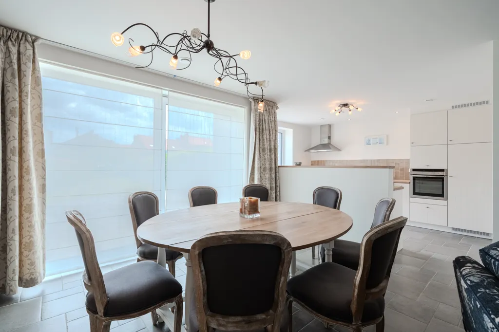 Sala da pranzo - Energy Efficient House with Garden in Saint-Jean