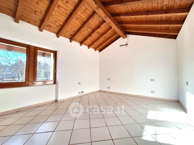 Rooms - Rustic Villa with Private Garden in Trescore Balneario