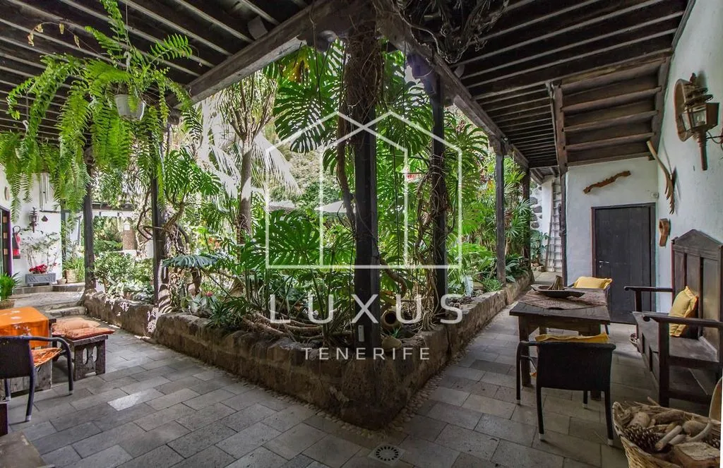 Giardino - Historic Villa with Pool in Tacoronte