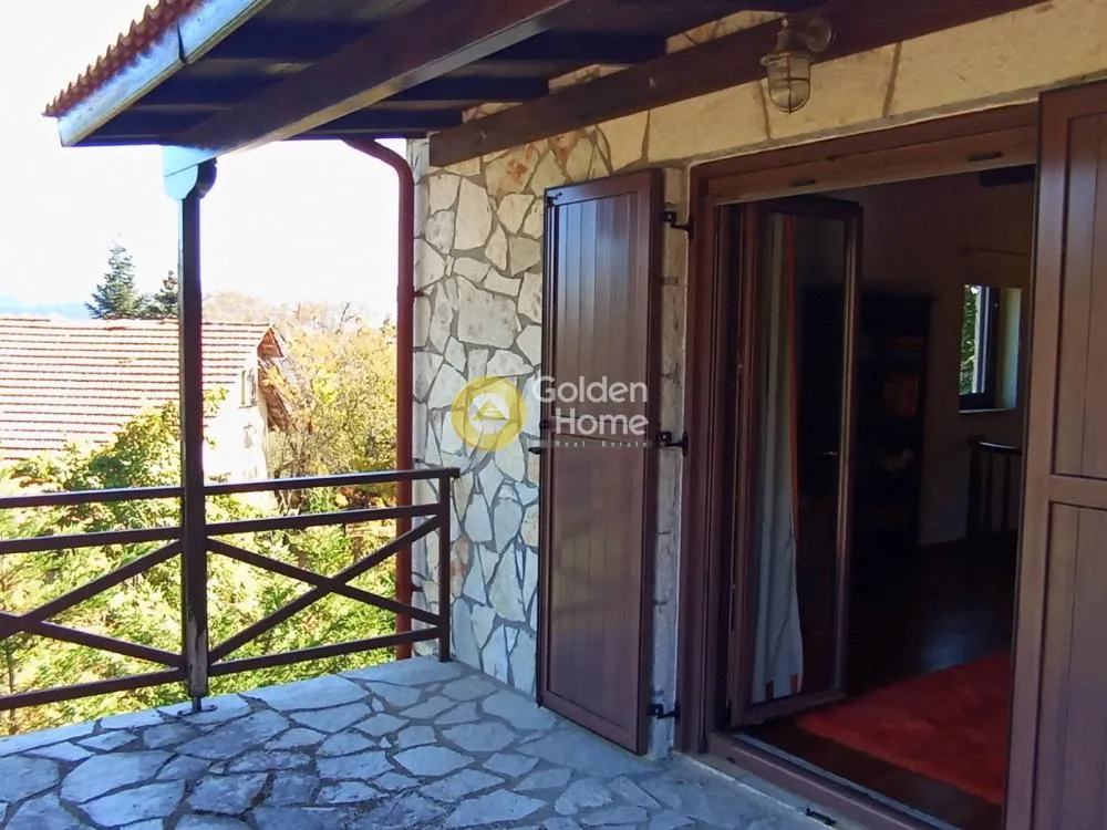 Terrace - Villa with Mountain View in Amfissa