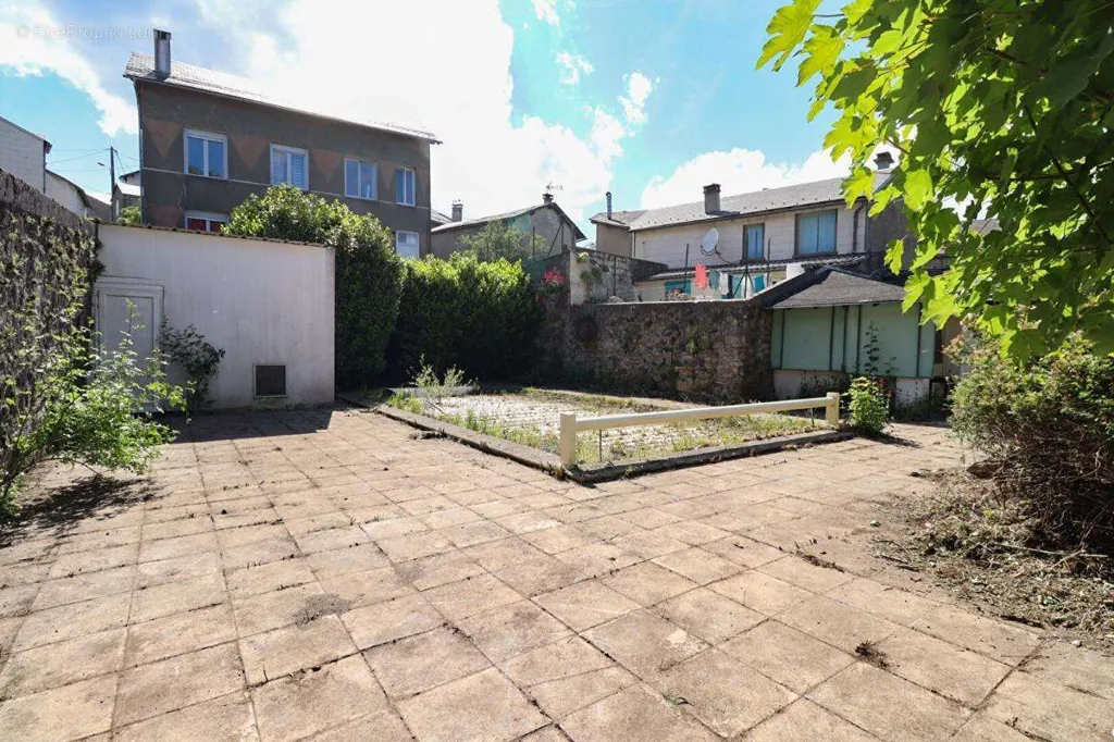 Aed - Property with Pool in Lacaune
