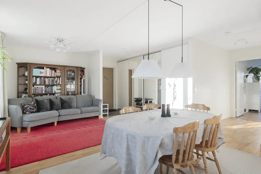 Söögituba - Modern Flat with Balcony in Silverdal