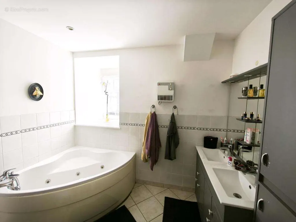 Maison 9 pièces à Plestan