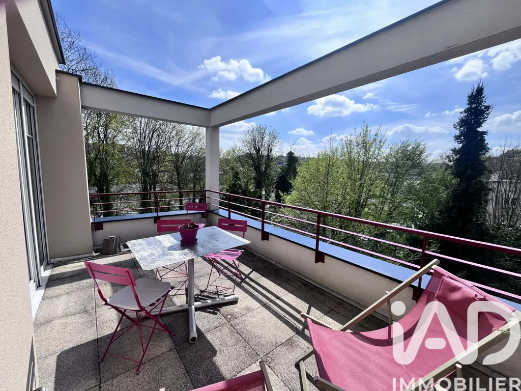 Rõdu - Spacious Apartment with Terraces in Longwy