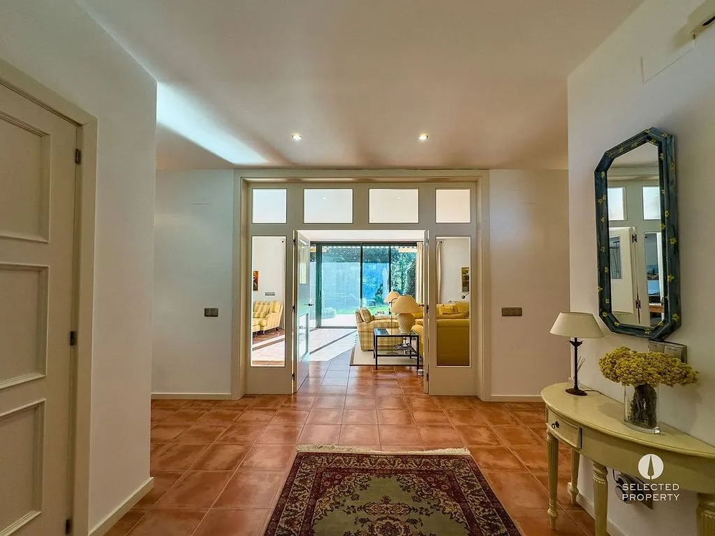 Entrée - Luxury Villa with Golf Views in Navata