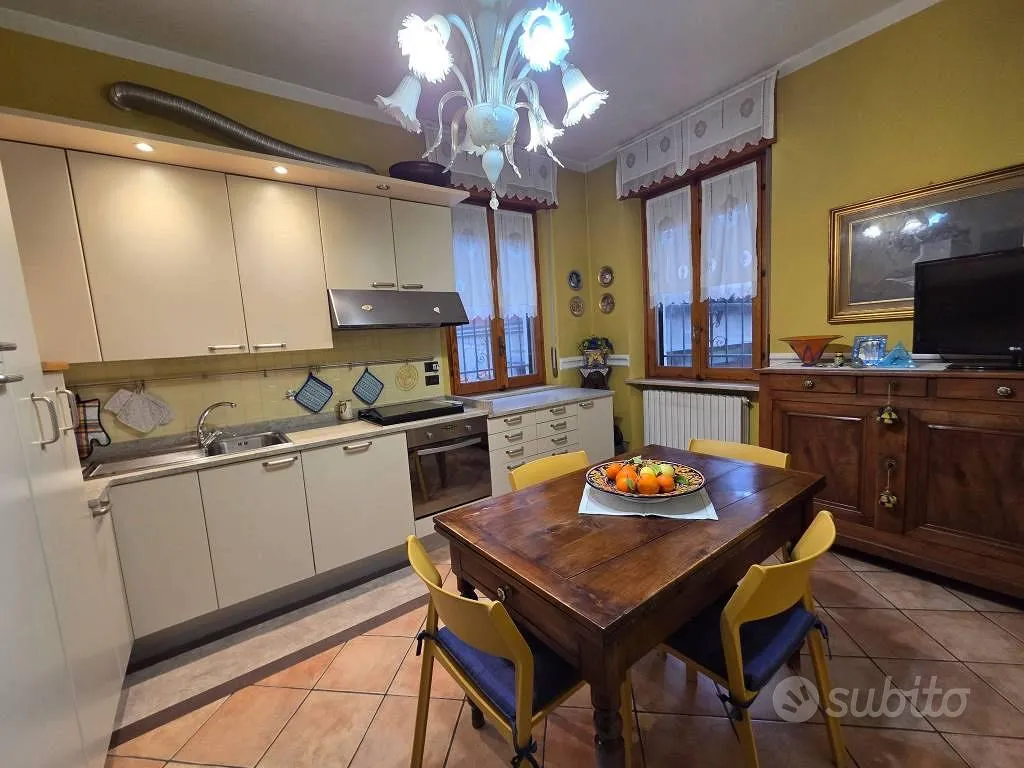 Cuisine - Independent Villa with Private Courtyard in A