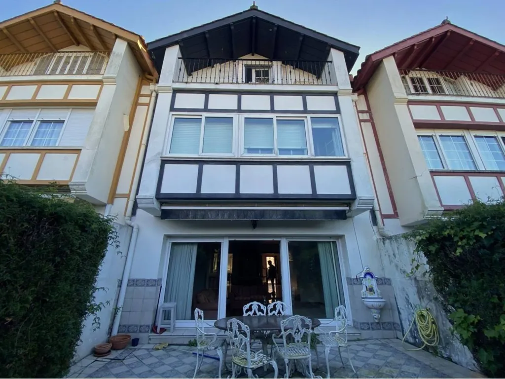 Välivaade - Semi-detached House with Pool in Loiu