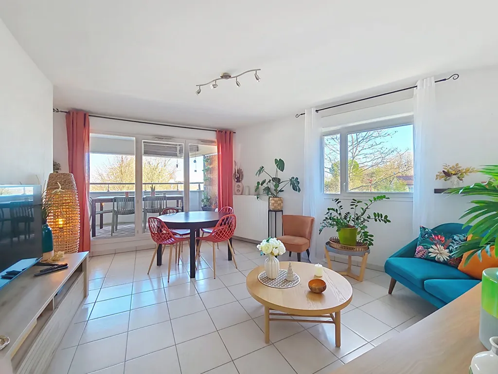 Elutuba - T3 Flat with Terrace in Péchabou