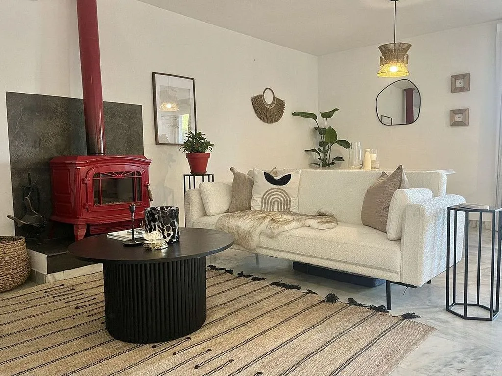 Elutuba - Terraced House with Pool in Urban Centre