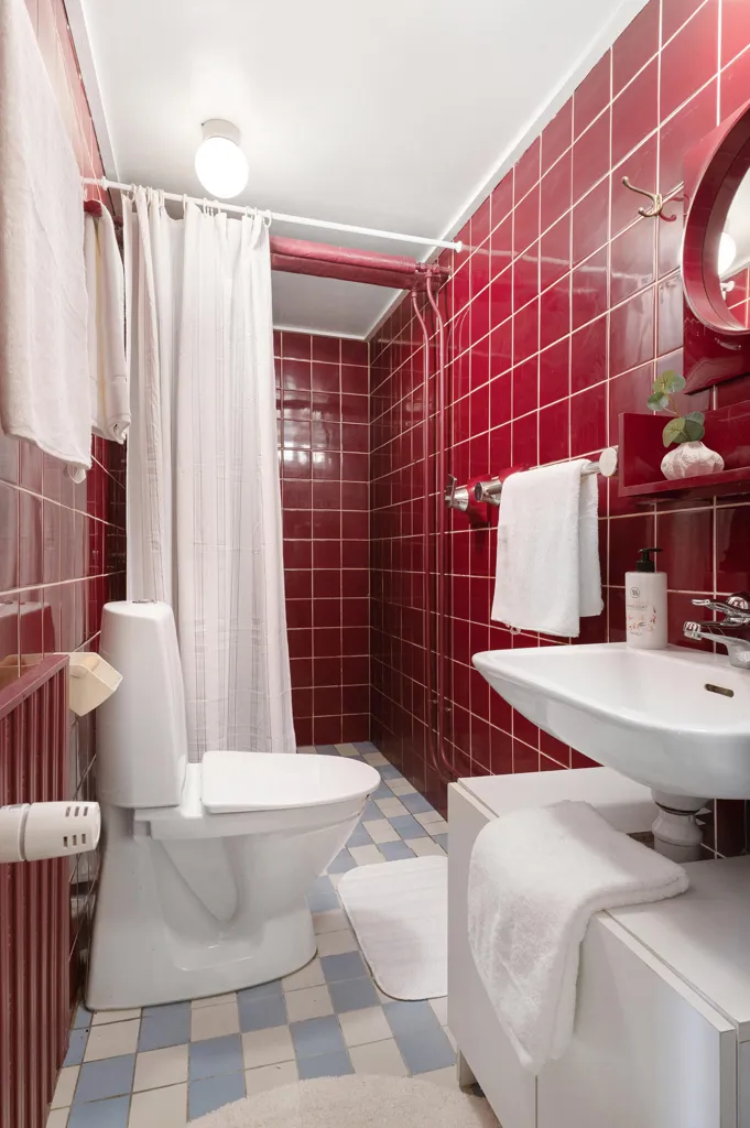 Salles de bain - Charismatic Bungalow with Basement in Fridhem