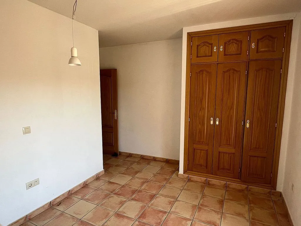 Pièces - Bright 2-Bedroom Flat in Fuencemillán