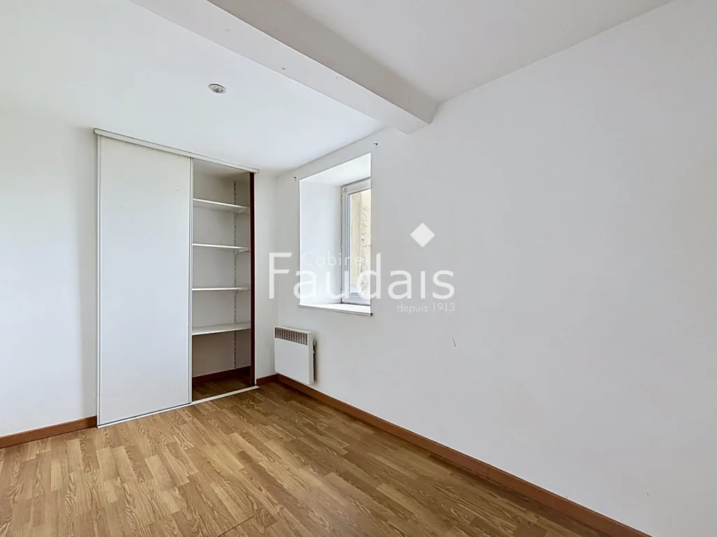Pièces - Ensemble de Deux Maisons à Airel, Idéal Investissement