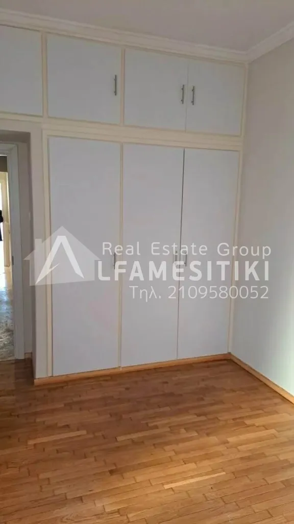 Pièces - Renovated Apartment with Unrestricted View in Kolonos