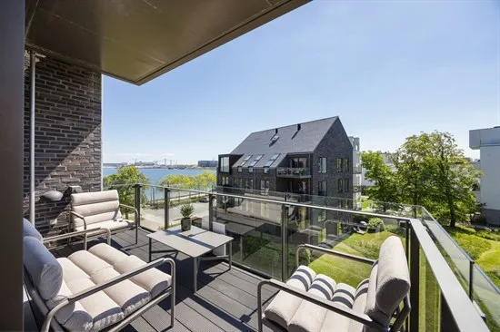 Terrass - Apartment with City Views in Copenhagen Ø