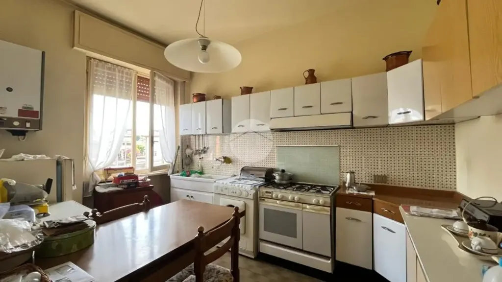 Cuisine - Spacious 2-Bedroom Flat with Balcony in Erbusco