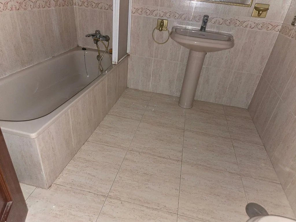 Salles de bain - Semi-Detached House with Pool in Benalmádena