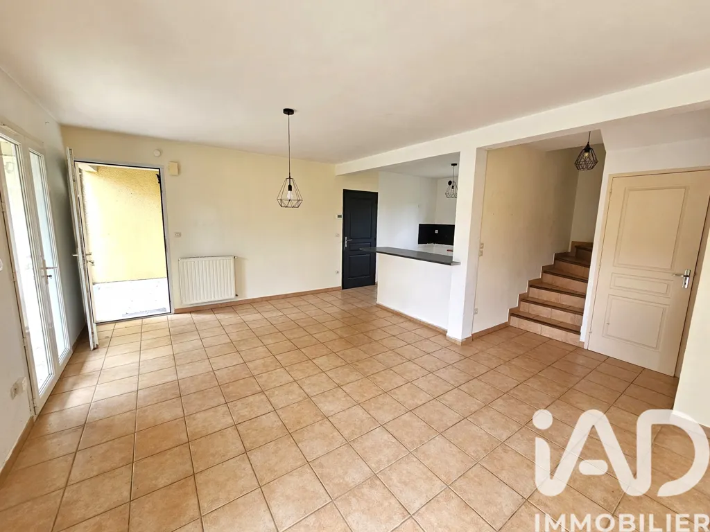 Elutuba - Terraced House with Garden in Privas