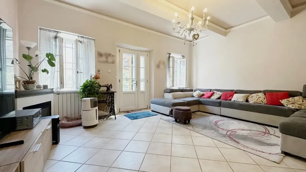 Maison 10 pièces à IT