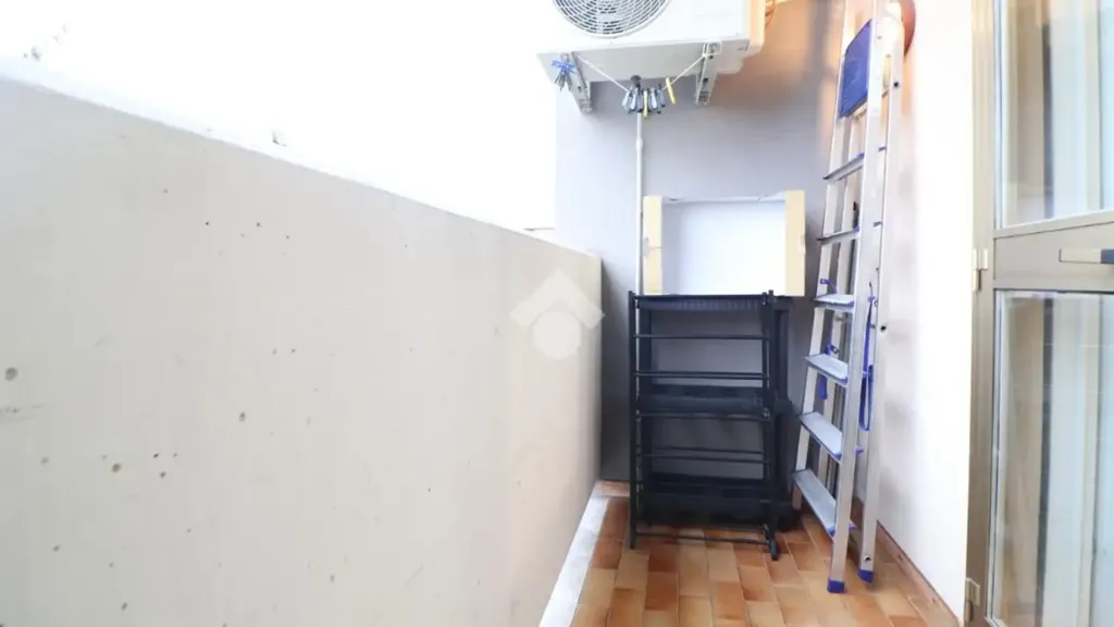Balcone - Rear-Facing Apartment with Balcony in Mantua