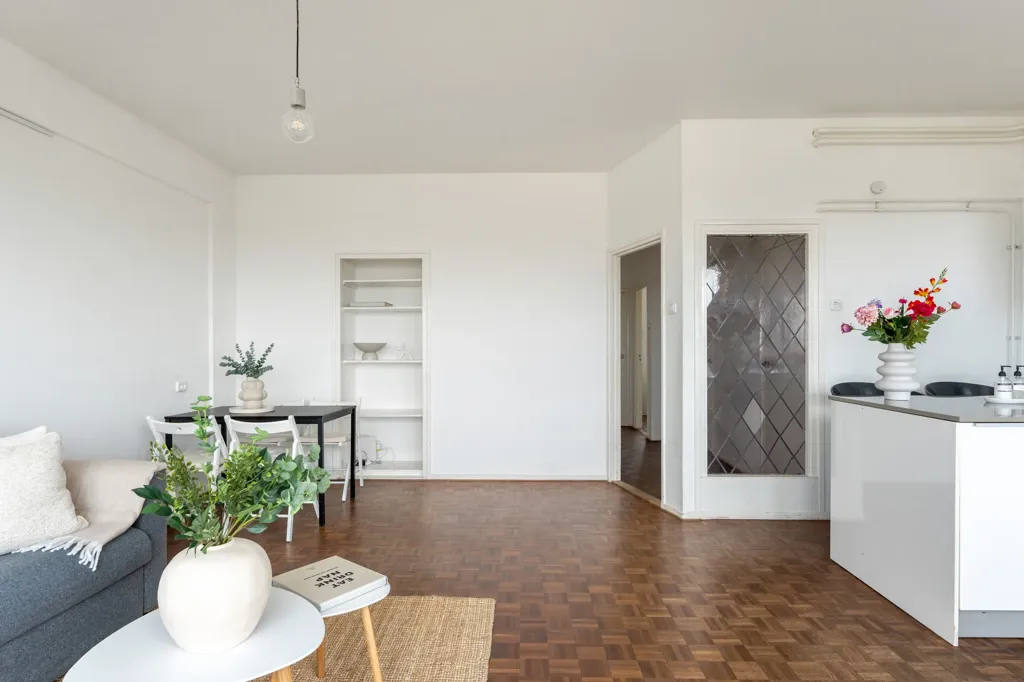 Séjour - Penthouse with West Balcony in Blijdorp