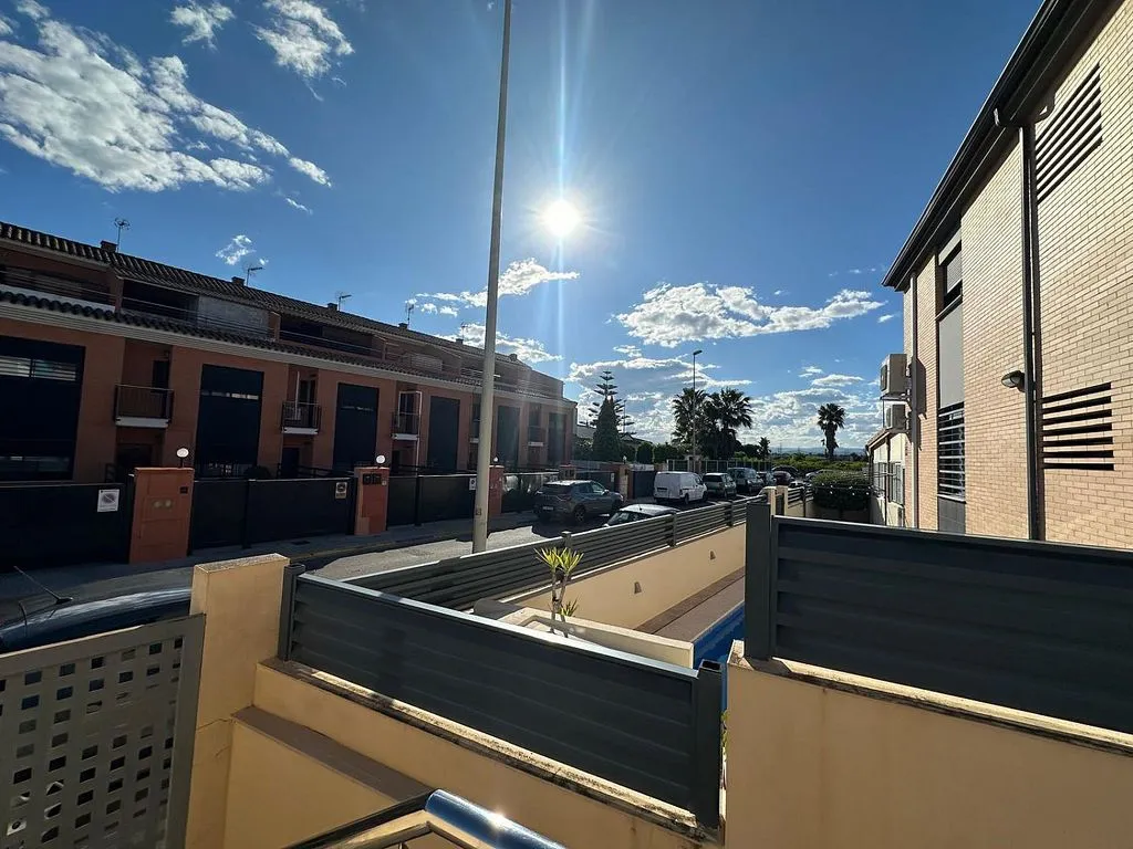 Balcon - Terraced House with Garden in Almazora