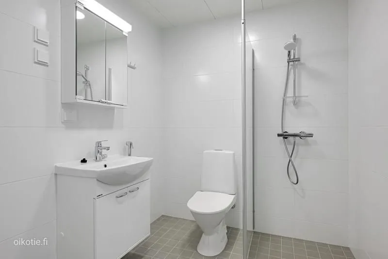 Vannitoad - Modern Apartment with Glazed Balcony in Espoo