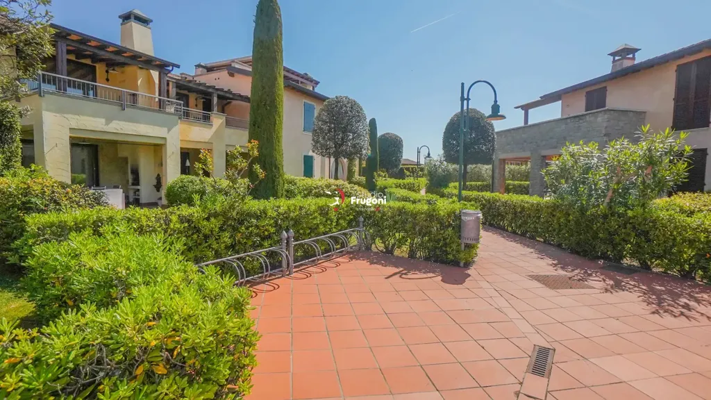 Aed - Bilocale with Pool in Manerba del Garda