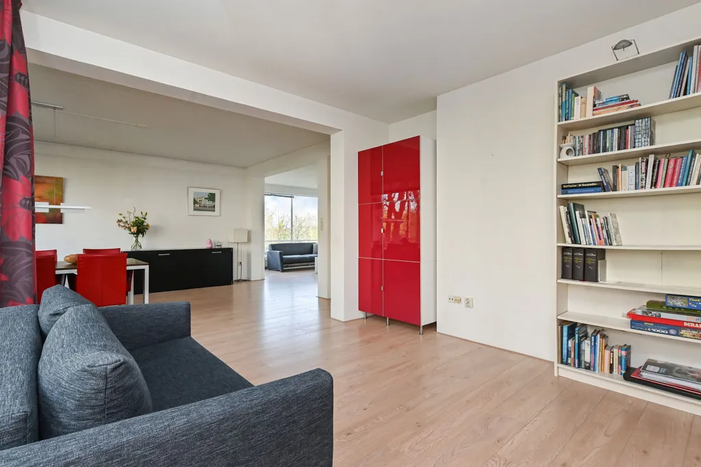 Elutuba - Corner Flat with Erker in Den Haag