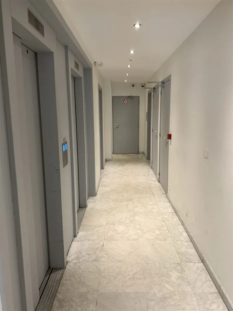 Ingresso - Duplex with High Ceilings near Squares District