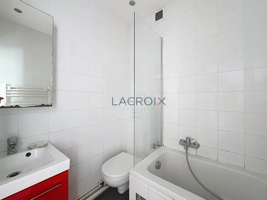 Bagni - City Centre Flat with Courtyard View in Gentilly