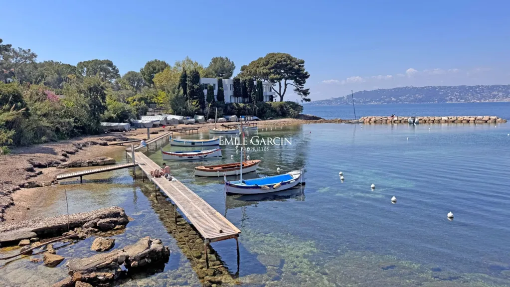 Maison Rénovée avec Piscine près des Plages du Cap d'Antibes
