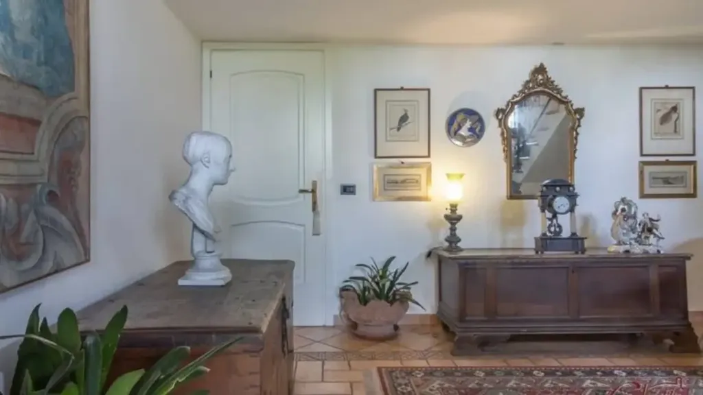 Esik - Villa with Garden in Copparo, Ferrara