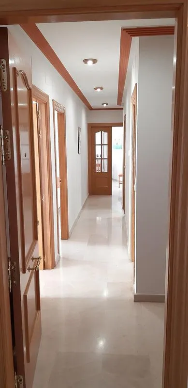 Entrée - Apartment with Balcony and Garage in Manuel de Falla