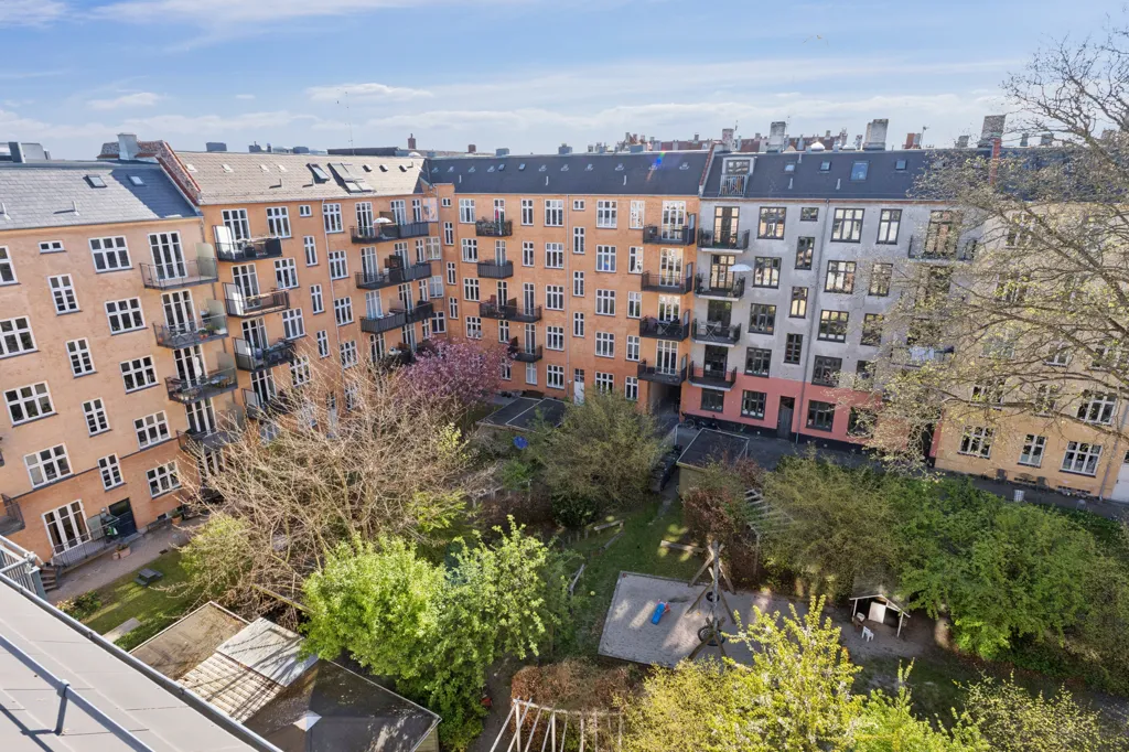 Jardin - Renovated Apartment with Metro Access in Frederiksberg