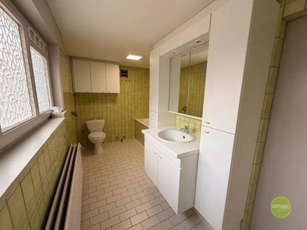 Salles de bain - Maison Familiale avec Jardin à Mol