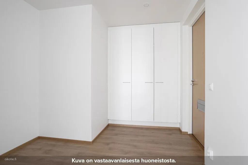 Esik - Modern Flat with Balcony in Konala, Helsinki