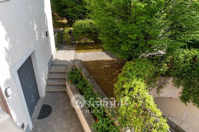 Garden - Modern Bilocale with Balcony in Monza