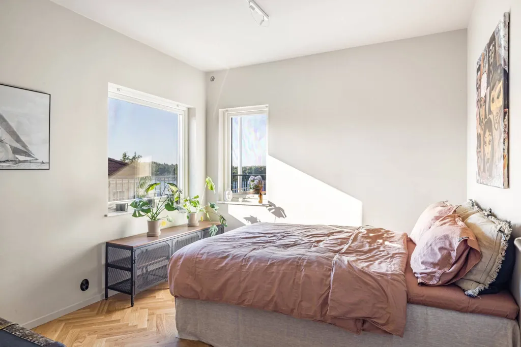 Bedrooms - Modern Apartment with Mälaren View in Mälarhöjden