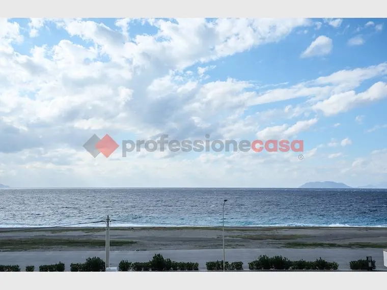 Modern Seafront Apartment in Milazzo
