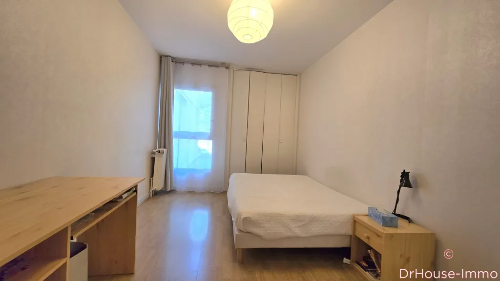 Magamistoad - Fourth-Bedroom Flat with Balcony in La Courneuve Centre