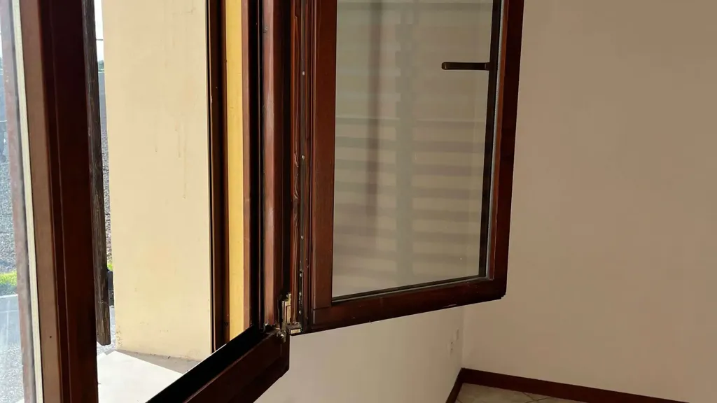 Rooms - House with Restaurant Space in Massa Lombarda