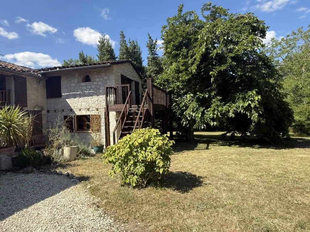 Välivaade - Country House with Pool in Gers Countryside