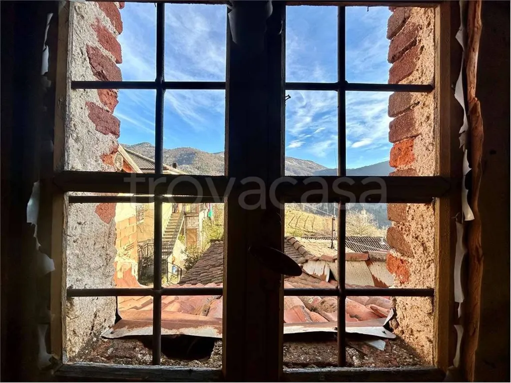 Pièces - Independent House with Panoramic View in Priola