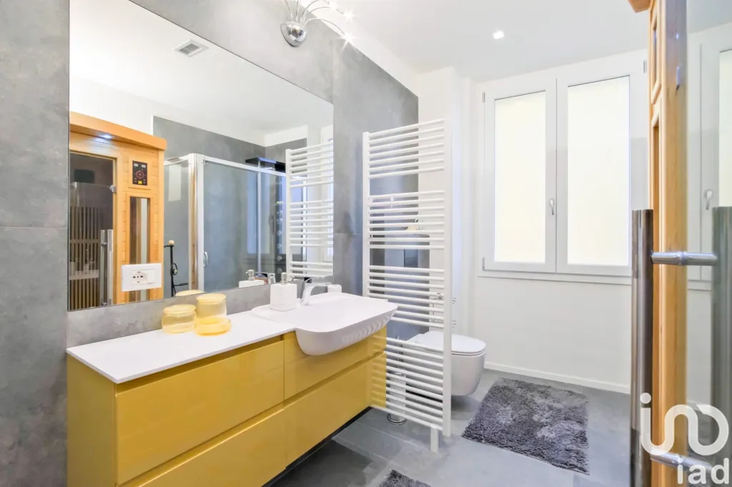 Salles de bain - Rustic-Style Apartment with Historic View in Florence