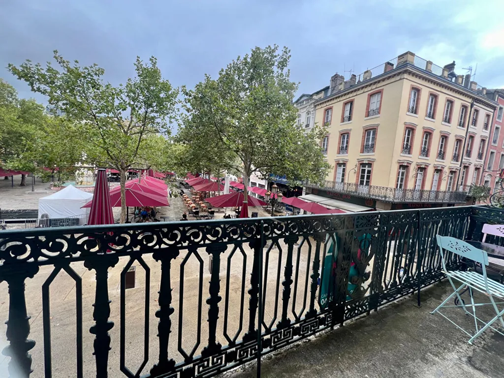 Balcon - Appartement Meublé avec Terrasse à Carcassonne